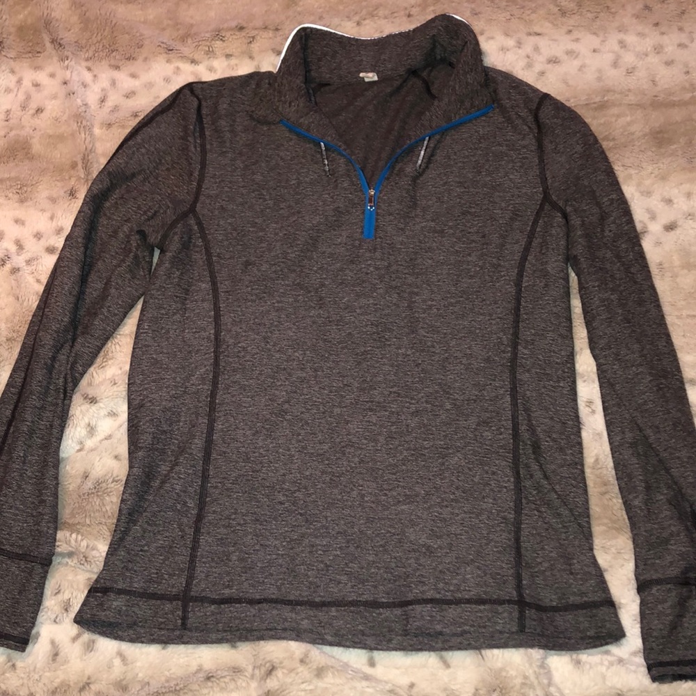 Men’s Lululemon pull-over size medium
